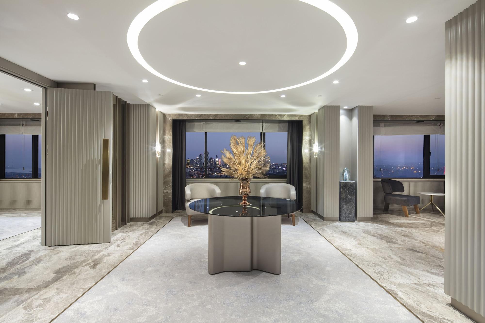 Hilton Maslak Hotel 5*