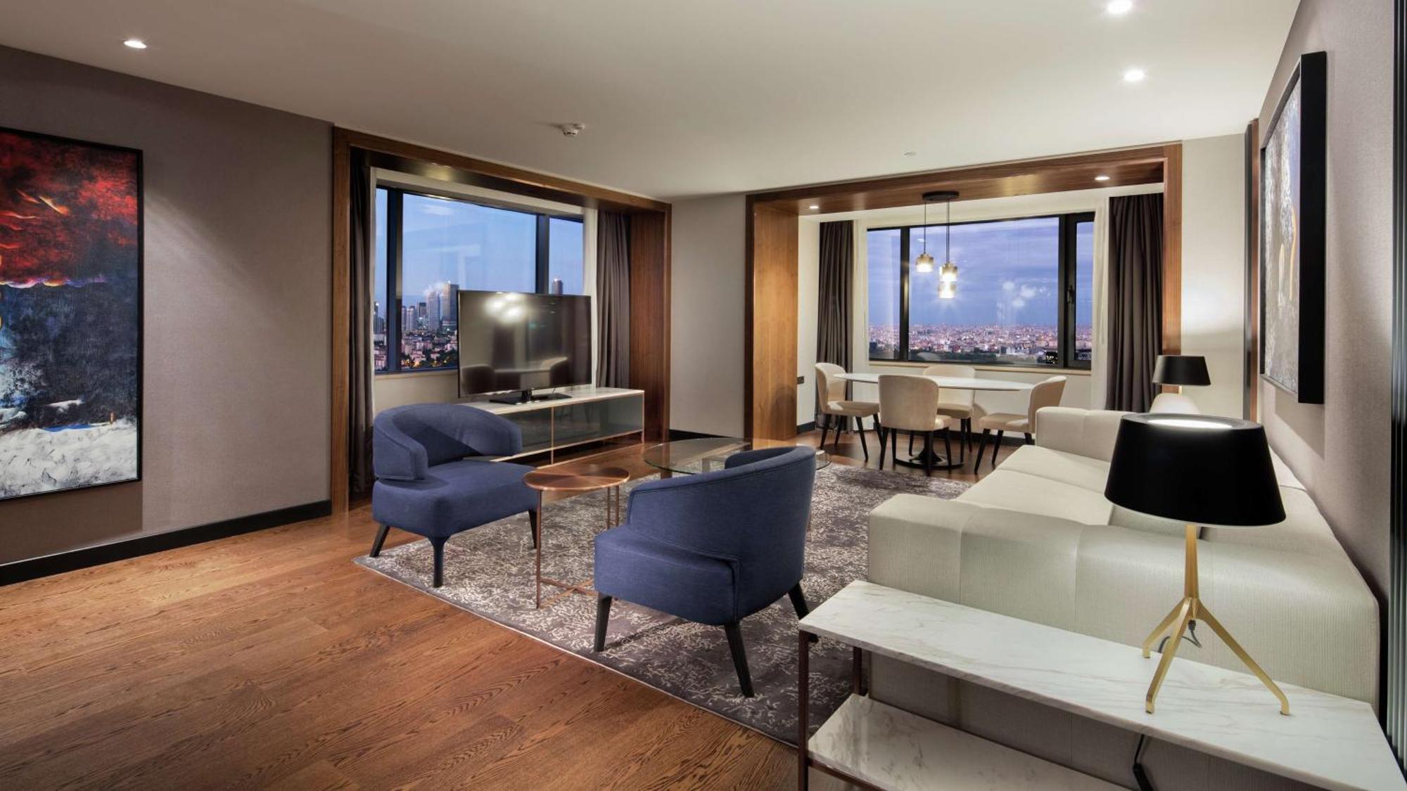 Hilton Maslak 5*