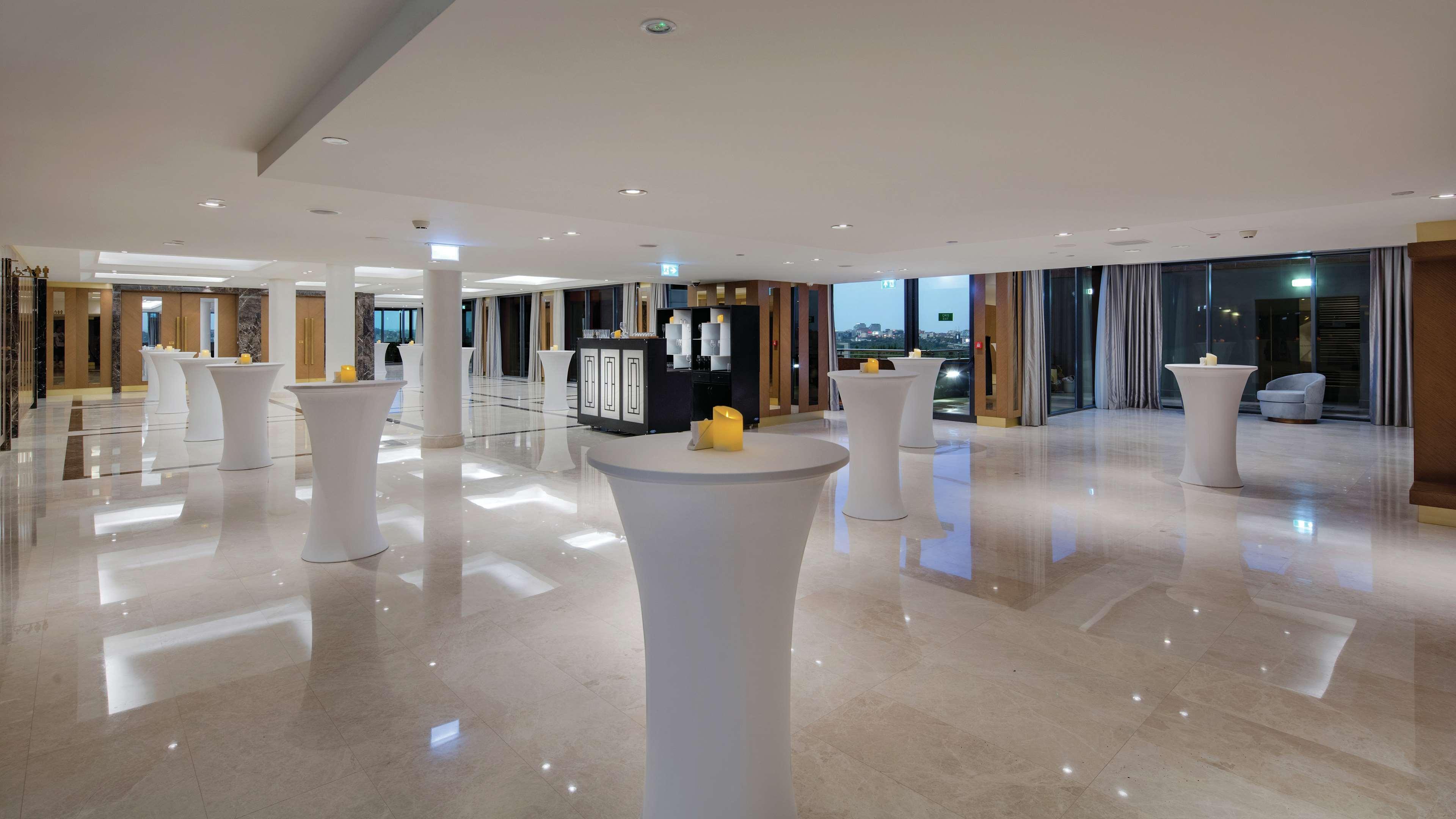 Hilton Maslak