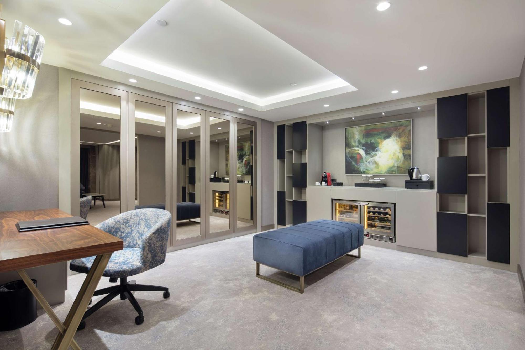 Hilton Maslak 5*