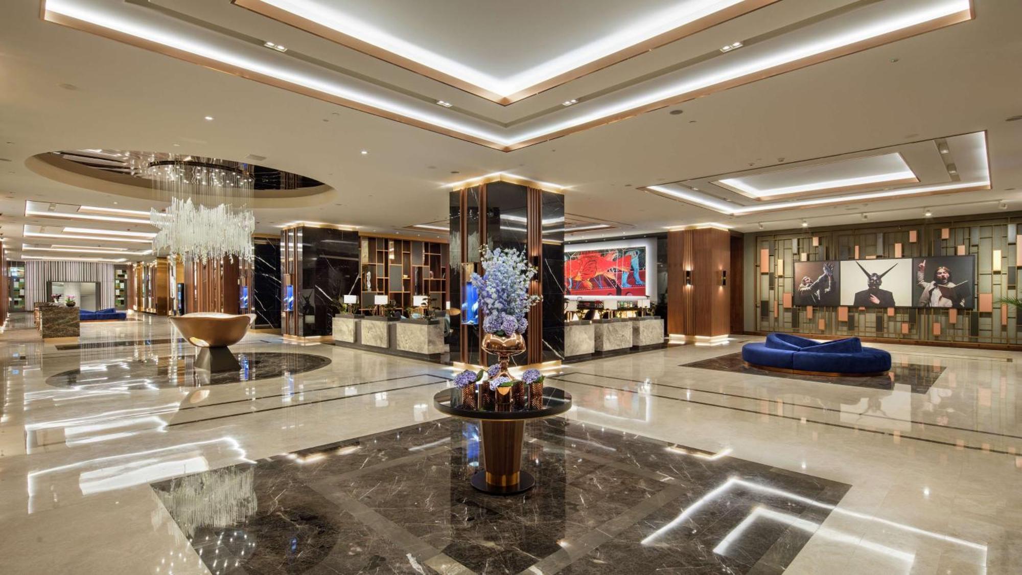 Hilton Maslak Hotel 5*